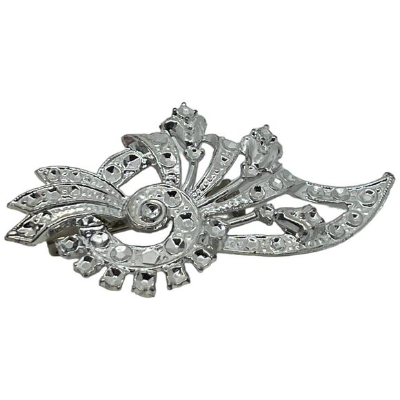 80s Silver-Colored Plastic Fashion Brooch, Good Condition, 2.75" x 1.25" - Picture 4 of 8